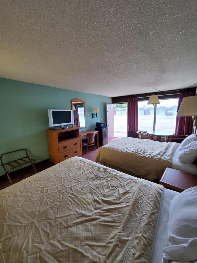 Gray Plaza Motel West Frankfort Buitenkant foto