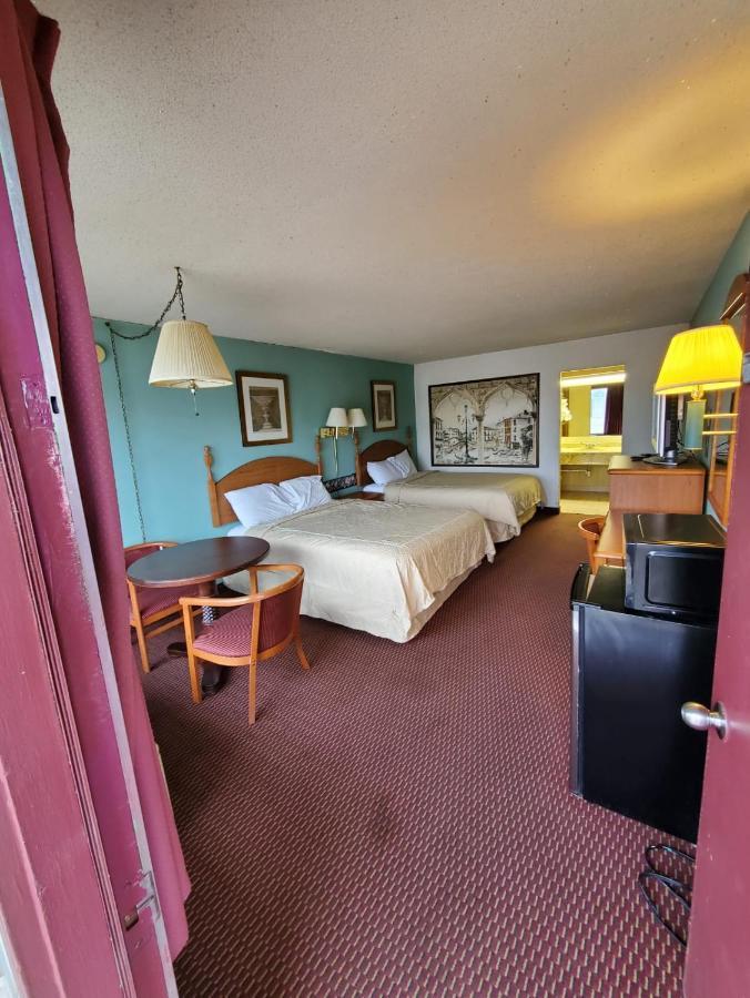 Gray Plaza Motel West Frankfort Buitenkant foto