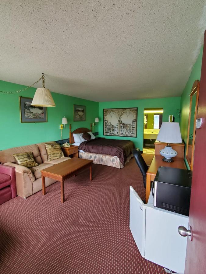 Gray Plaza Motel West Frankfort Buitenkant foto